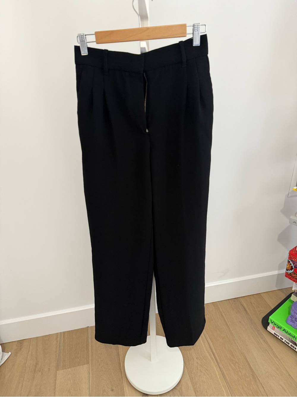 Aritzia Black Effortless Pants